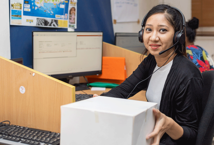 Elizabeth passe le relais au Warehouse