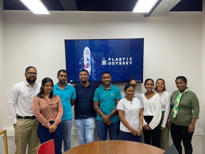 Visionnage du film Plastic Odyssey